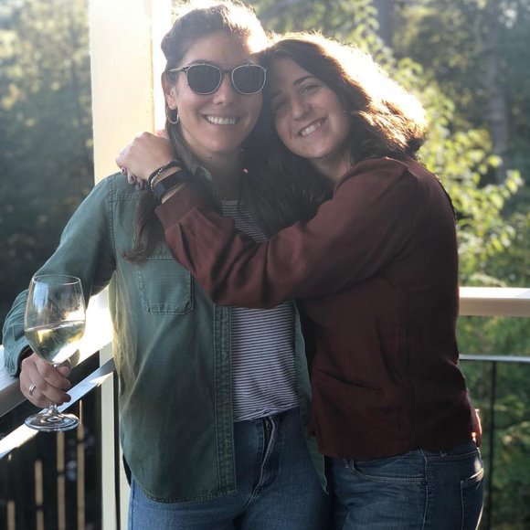 Meet your Posher, Talia - Picture 3 of 3